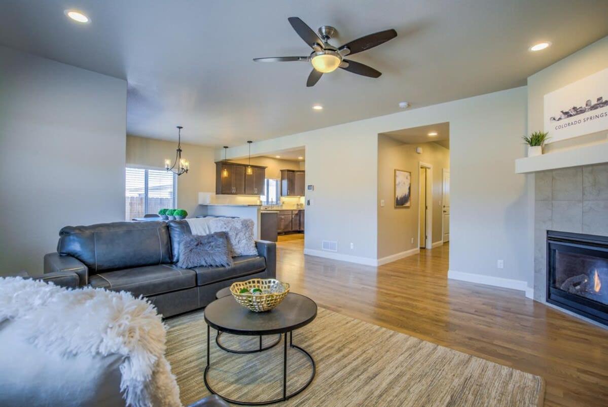 4Bd Westside Vacation Home W Space & Flexibility Colorado Springs Bagian luar foto