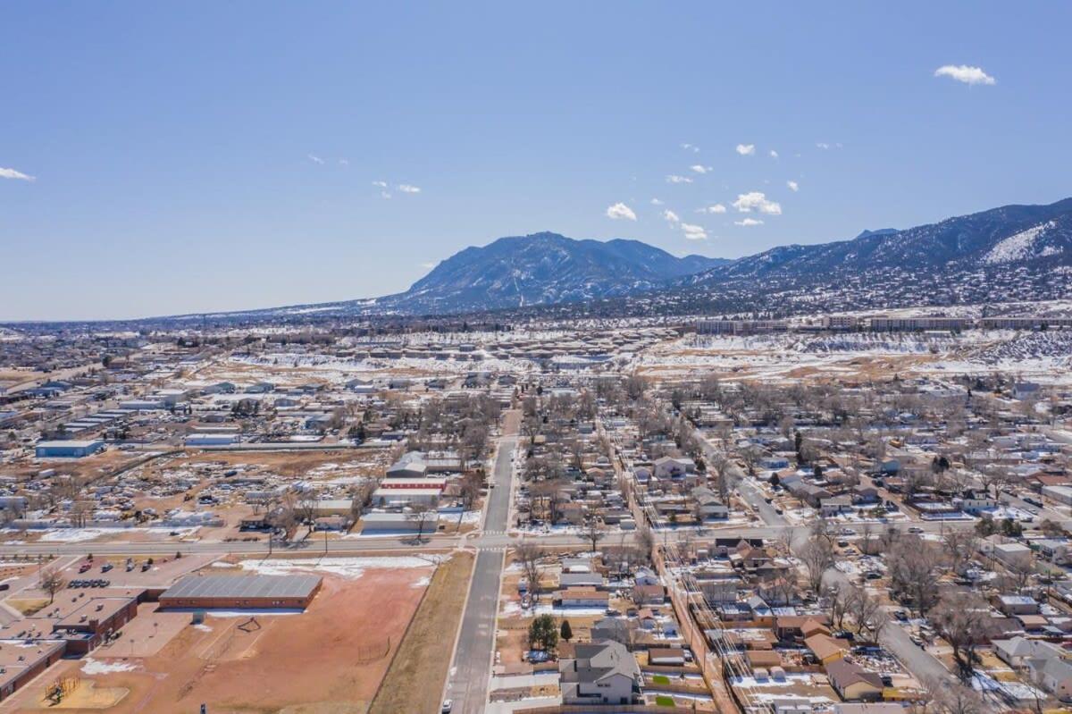 4Bd Westside Vacation Home W Space & Flexibility Colorado Springs Bagian luar foto